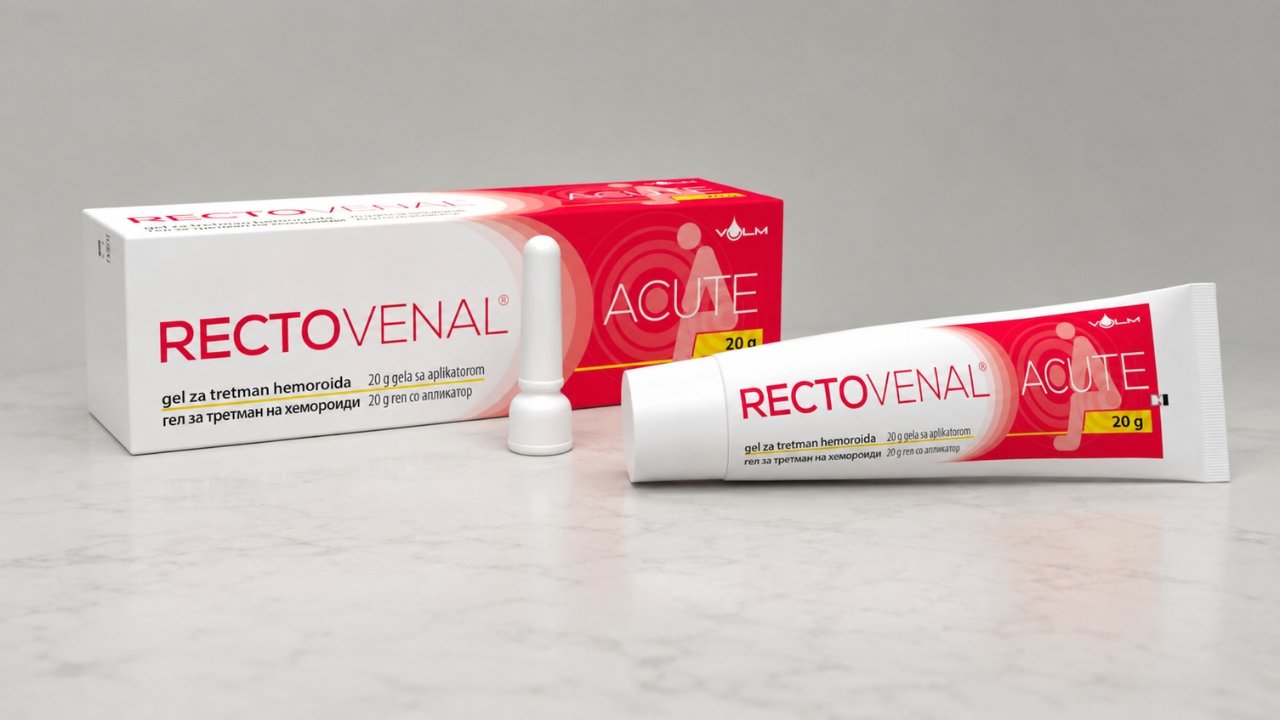 Rectovenal Acute gel, kutija i aplikator na svetlom stolu.